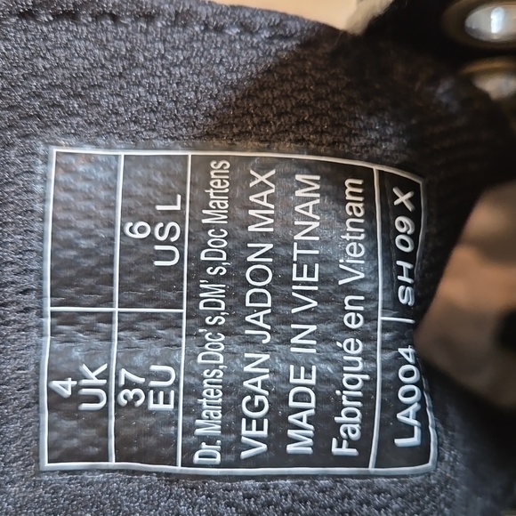 Dr Martens Vegan Jadon Boot Max Platforms NWOB - Picture 12 of 14